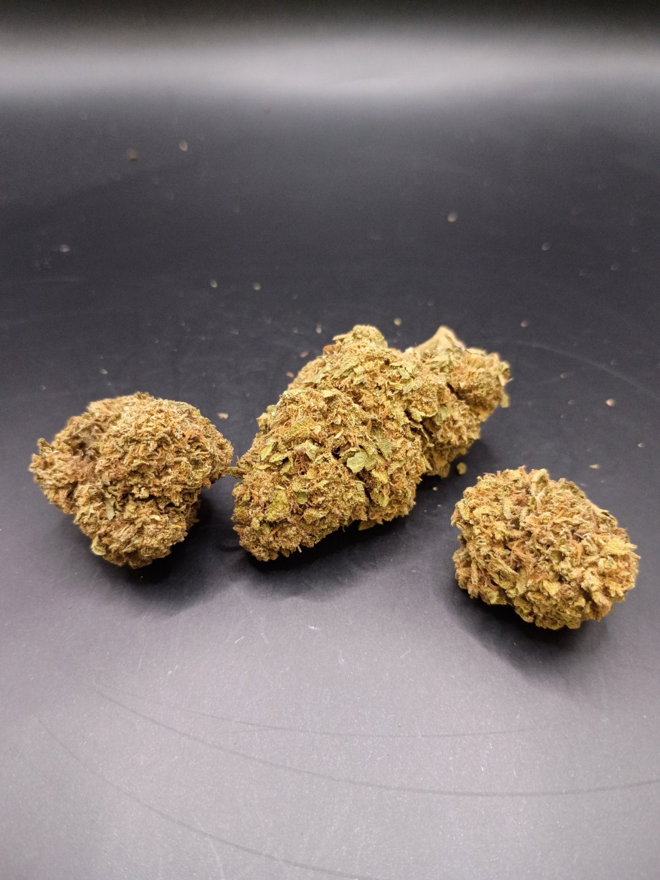 Forbidden Fruit (Indica Hybrid)